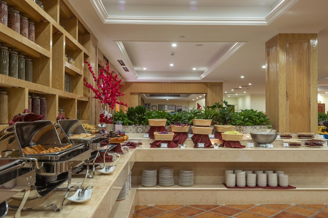 Sanya Resort Golden Palm Exterior photo